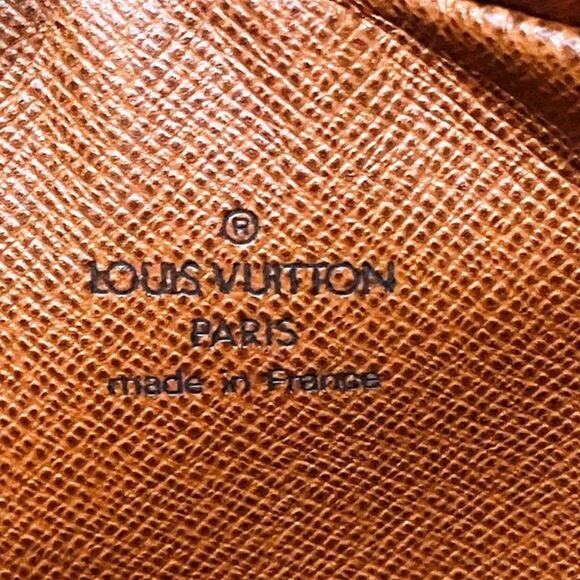Louis Vuitton Amazon Brown Canvas Shoulder Bag (Pre-Owned) - Picture 8 of 9